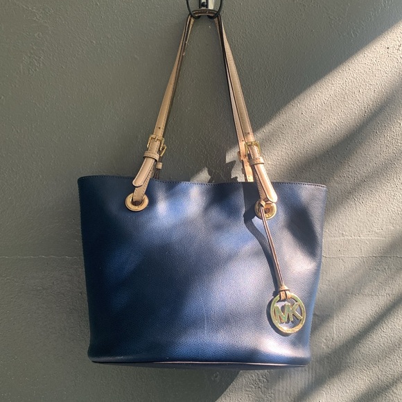 Michael Kors - Picture 3 of 16